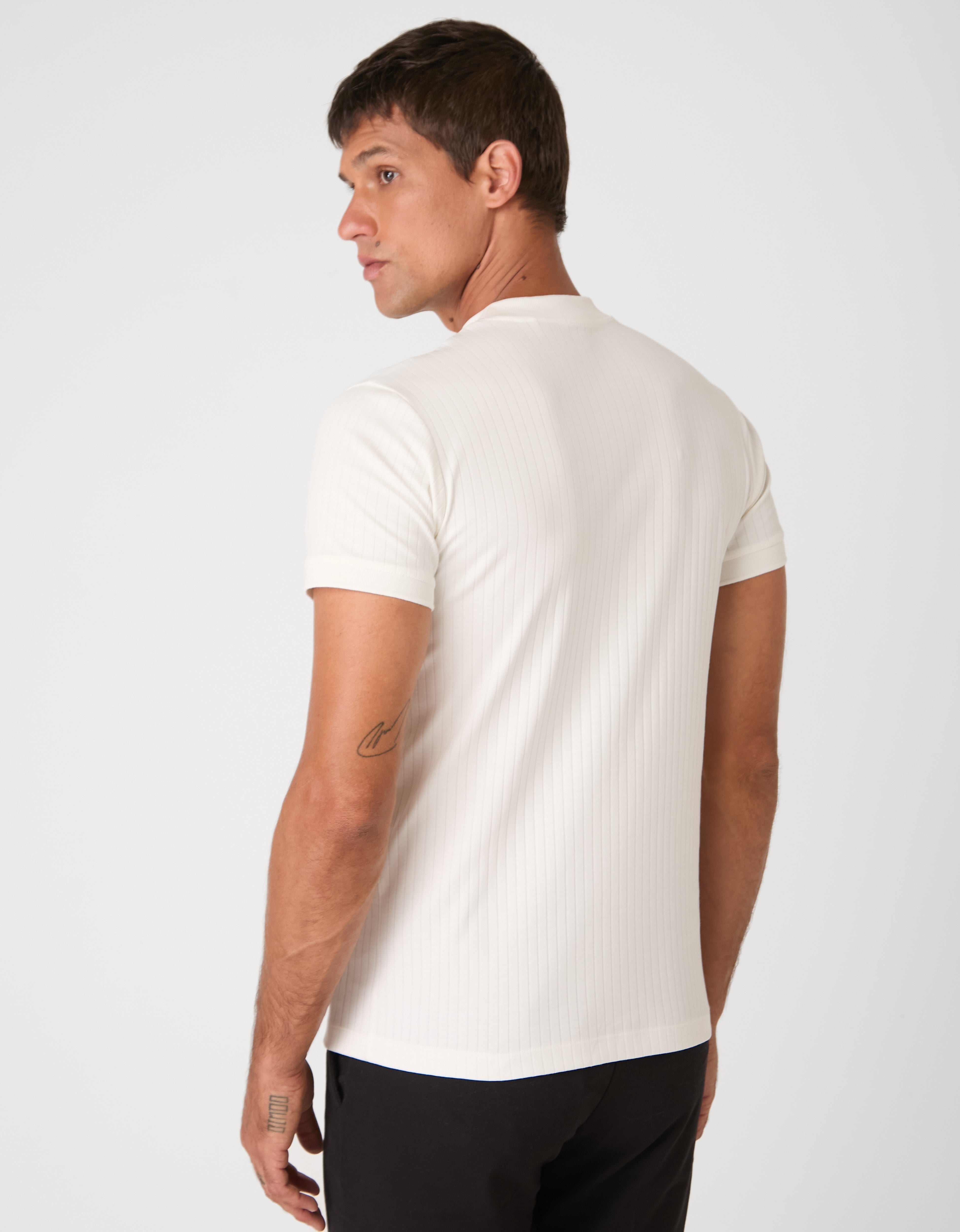 Camiseta Gola Alta Mantova