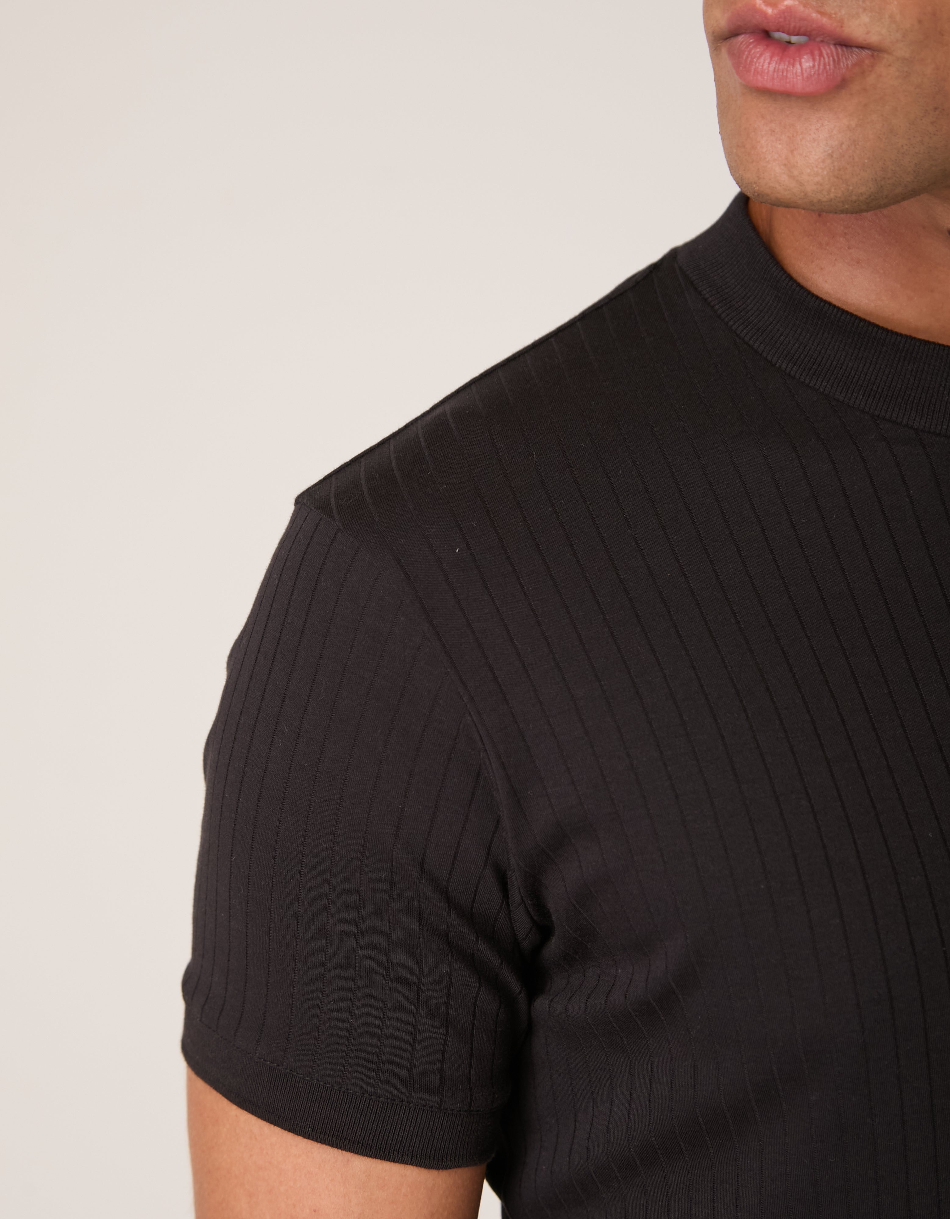 Camiseta Gola Alta Mantova